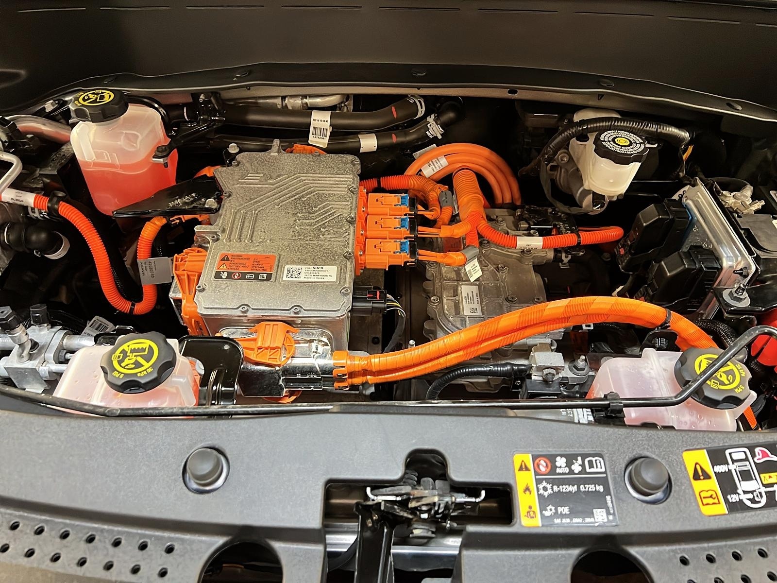 Chevrolet Bolt EUV 2023 - Image #12