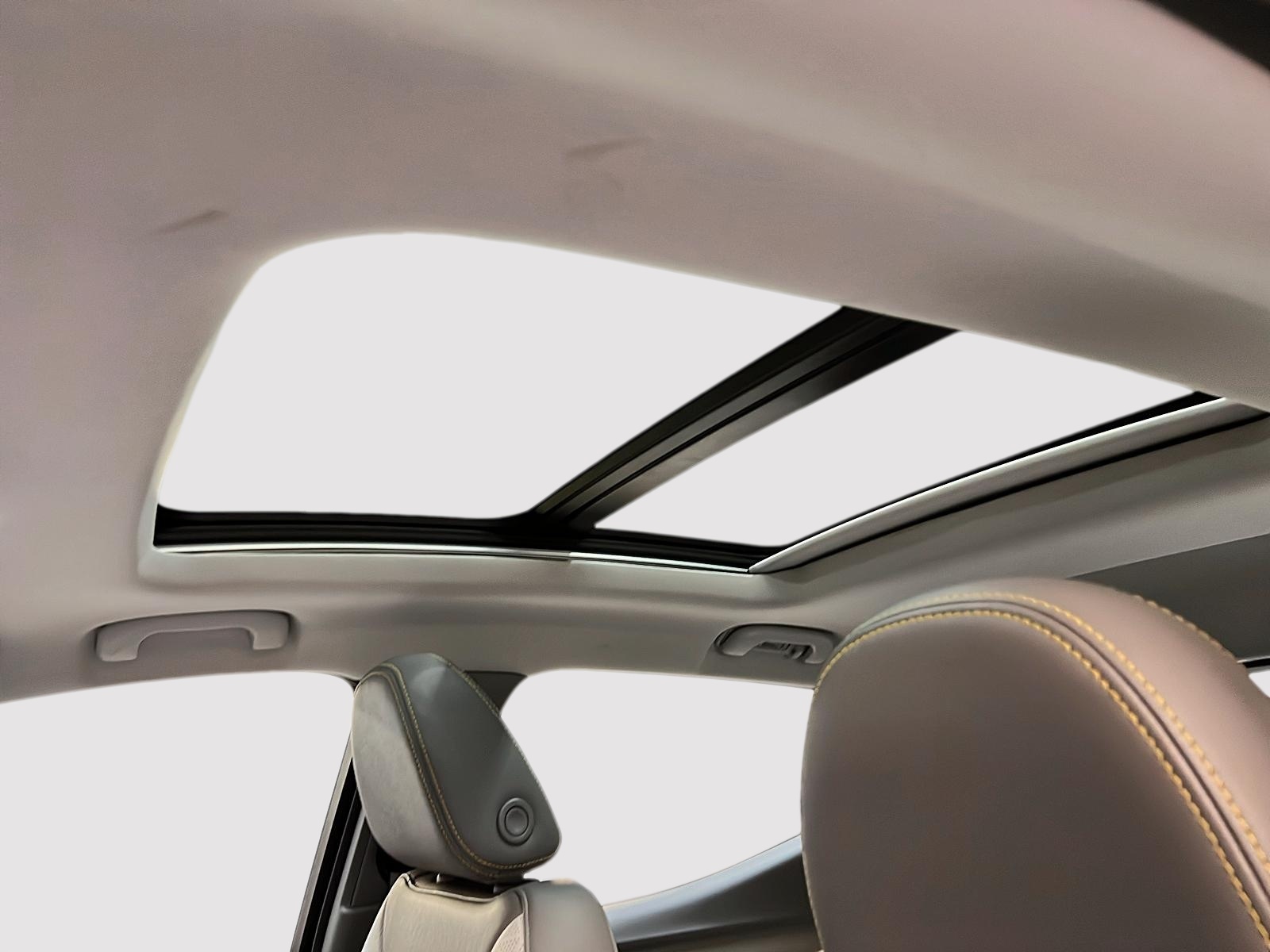 Chevrolet Bolt EUV PREMIER CUIR TOIT PANO NAV 2023 - image #10