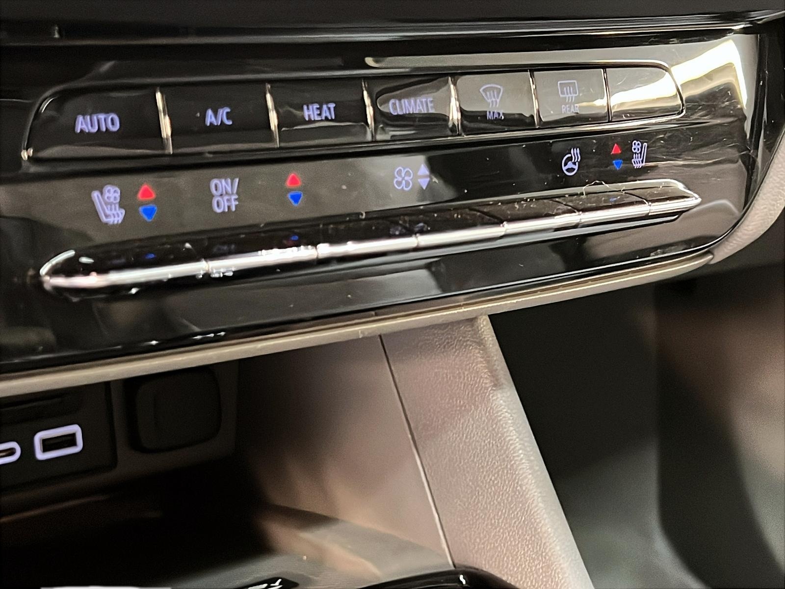 Chevrolet Bolt EUV 2023 - Image #15