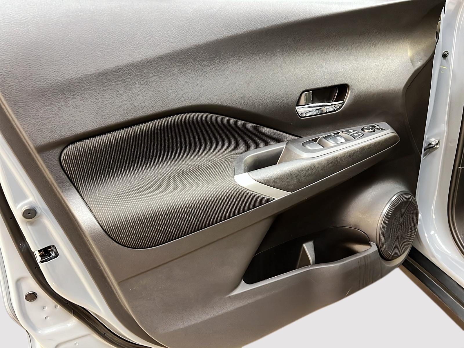 Nissan Kicks SV 2023 - image #22