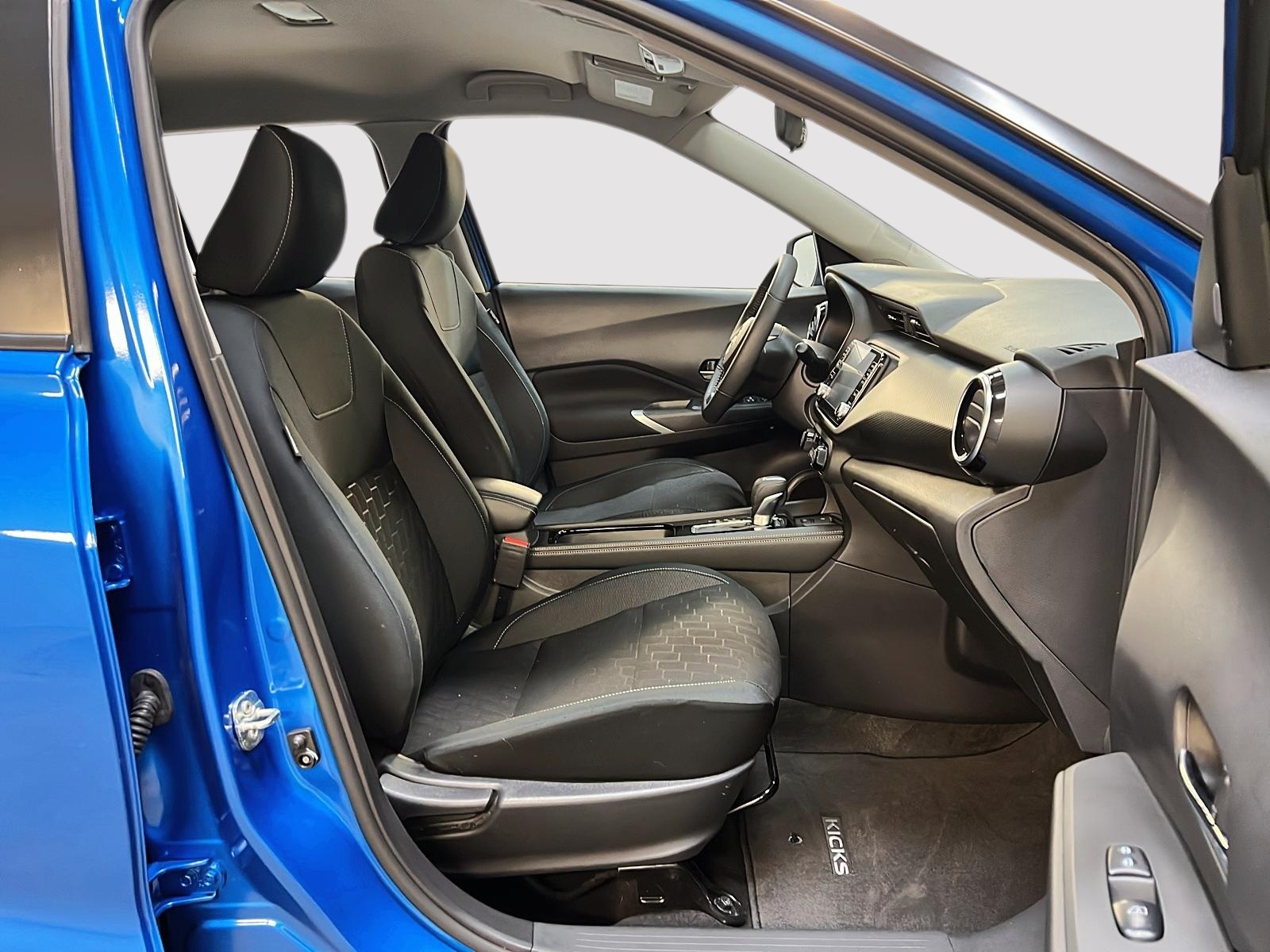 Nissan Kicks SV 2024 - image #8