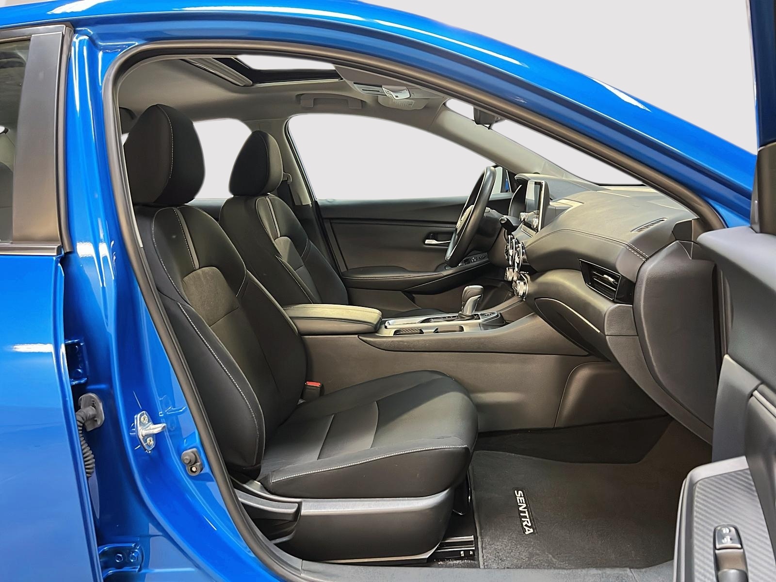 Nissan Sentra SV SPECIAL EDITION 2023 - image #8
