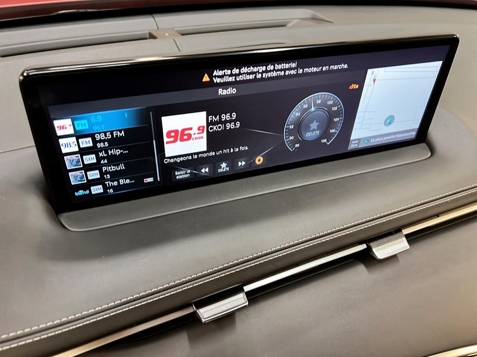 Genesis GV70 PRESTIGE 2.5T CUIR TOIT PANO NAV 4RM 2025 - image #20