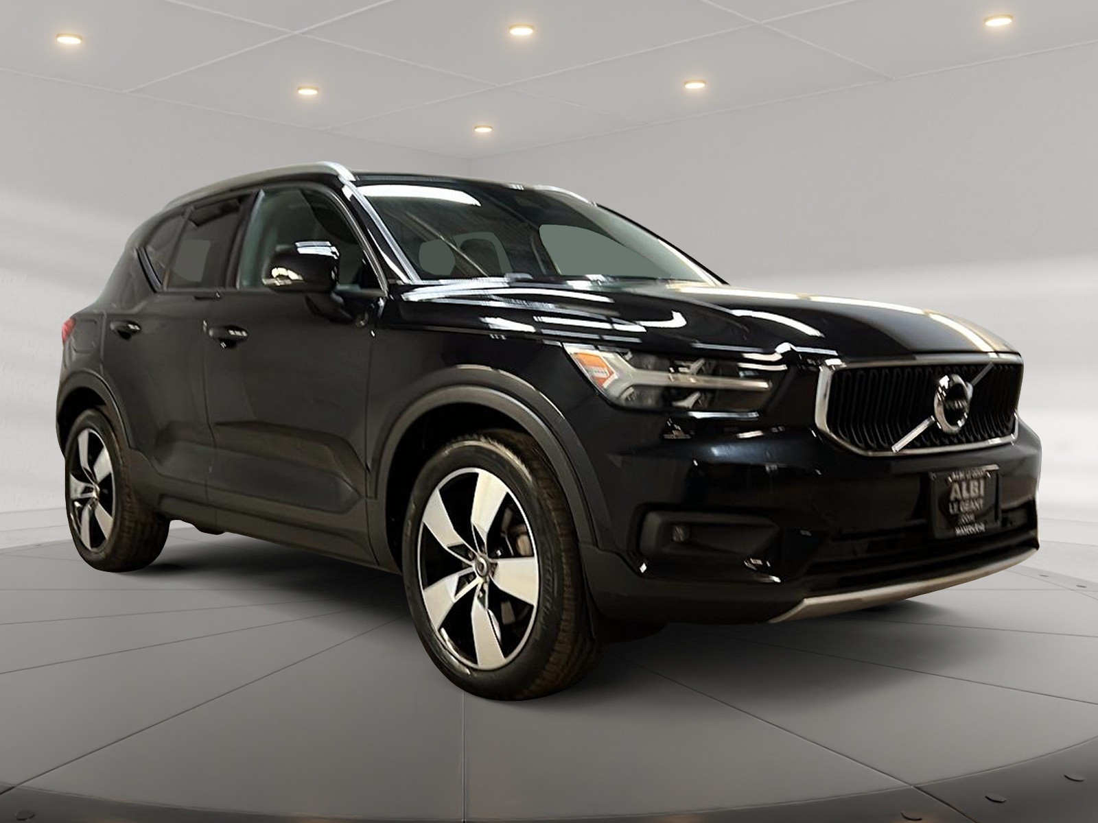 Volvo XC40 2021 - Image #3