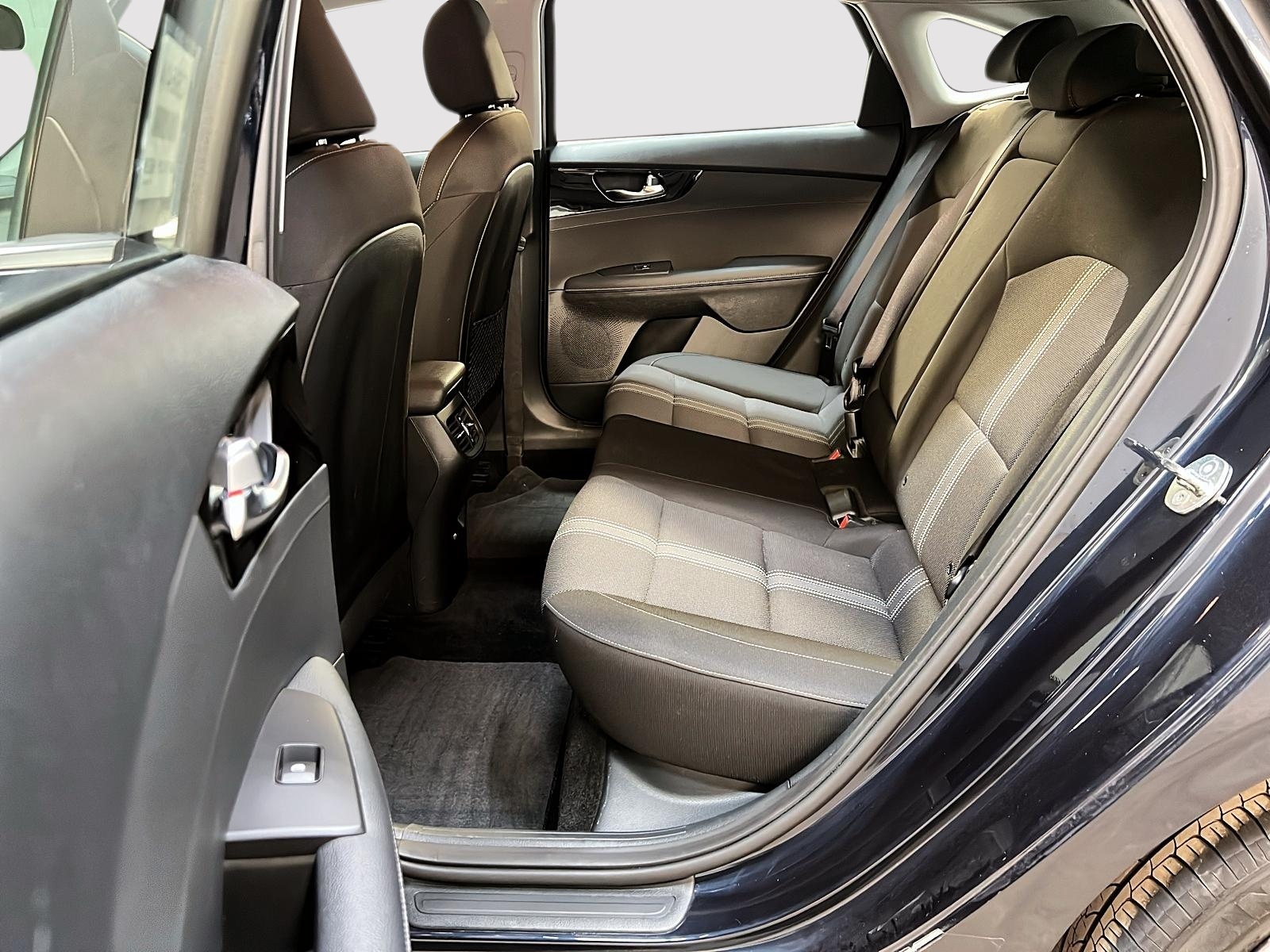 Kia Forte5 2023 - Image #9