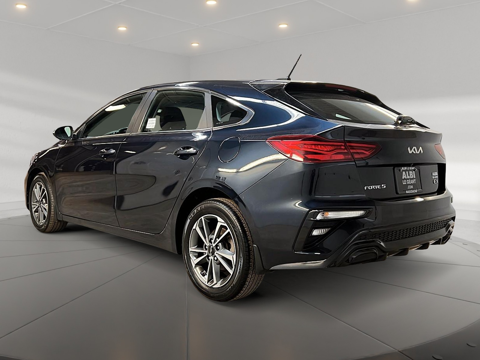 Kia Forte5 2023 - Image #6