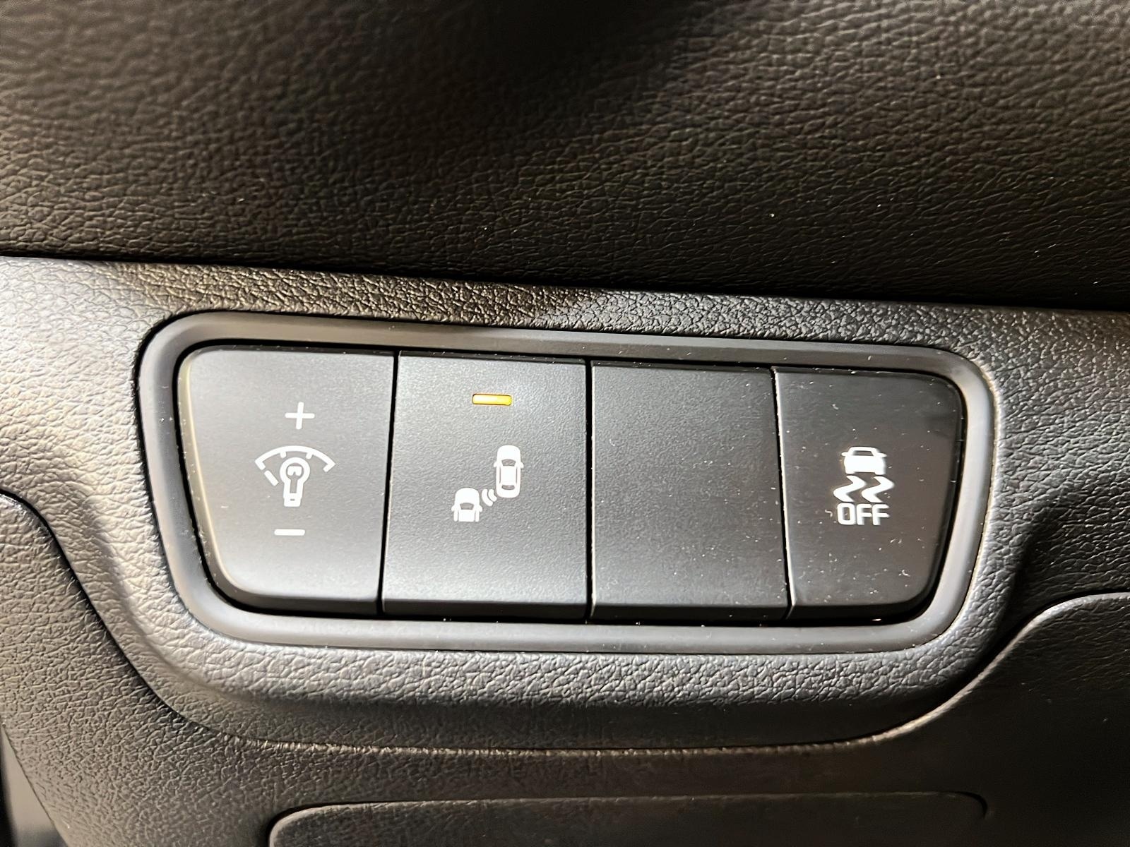 Kia Forte5 2023 - Image #19