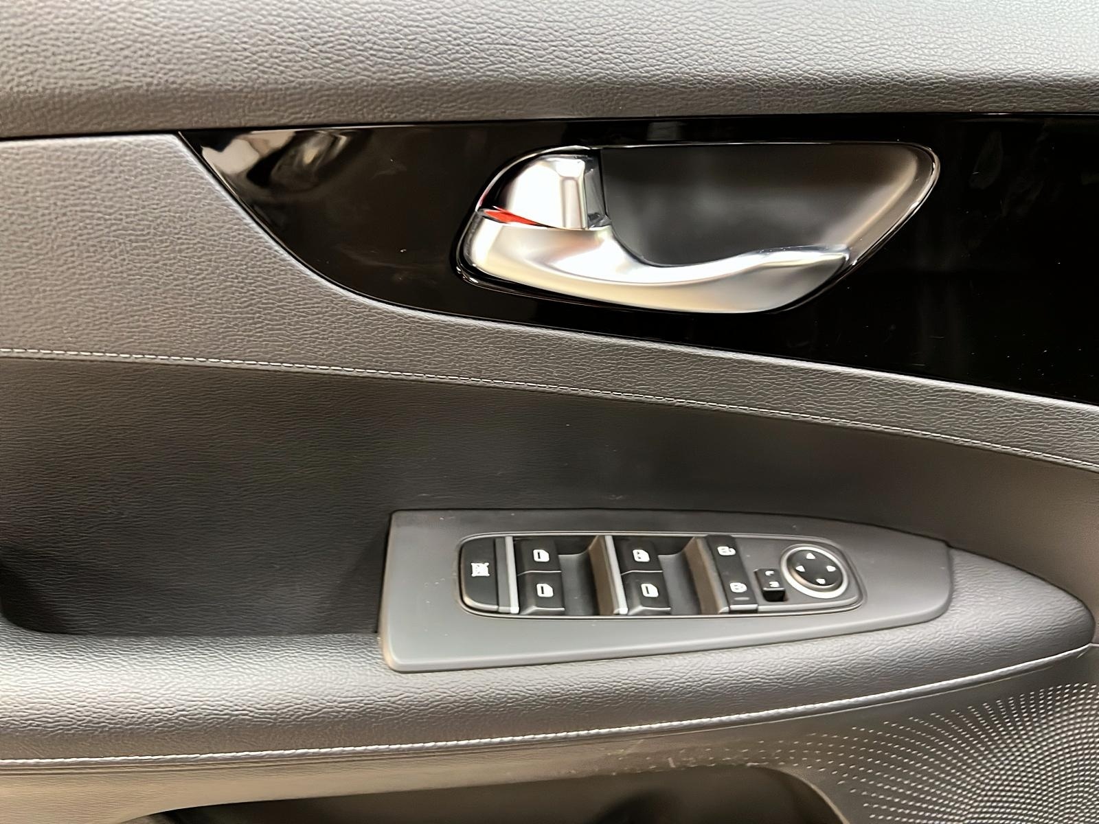 Kia Forte5 2023 - Image #20