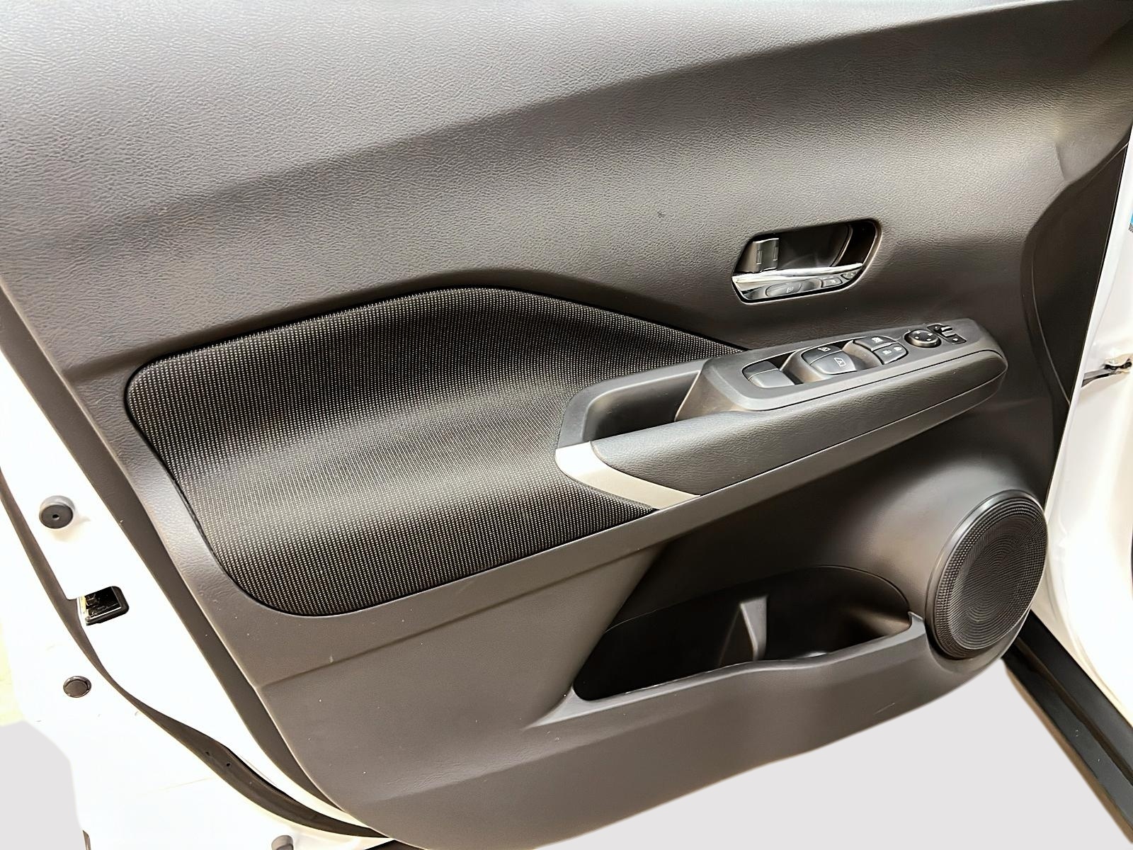 Nissan Kicks SV SPECIAL EDITION 2023 - image #22