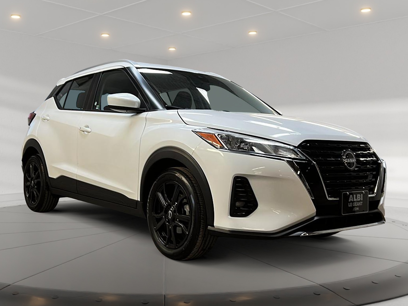 Nissan Kicks 2023 - Image #3