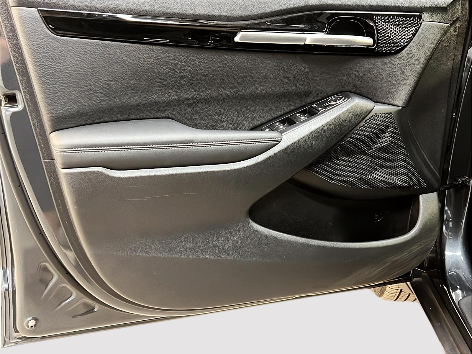 Kia SELTOS EX CUIR TOIT 4RM 2025 - image #23