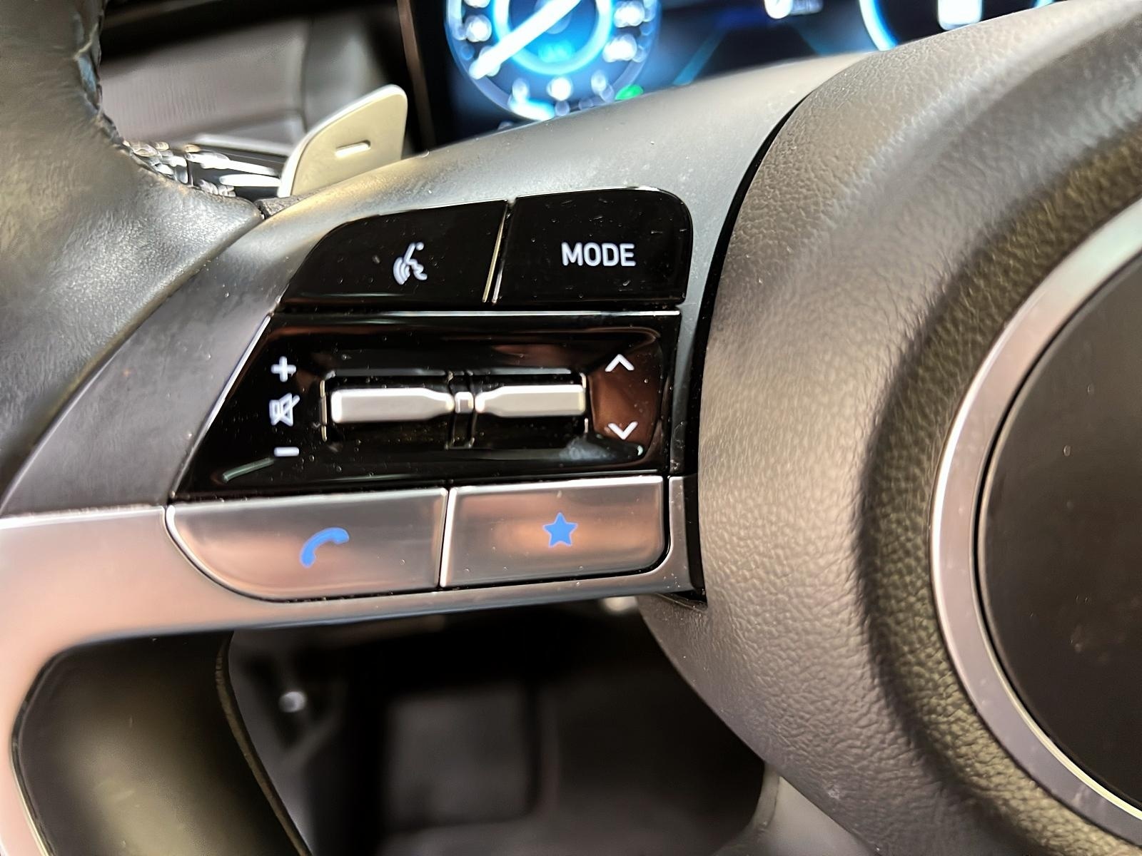 Hyundai Tucson ULTIMATE PHEV CUIR TOIT PANO NAV 4RM 2024 - image #22