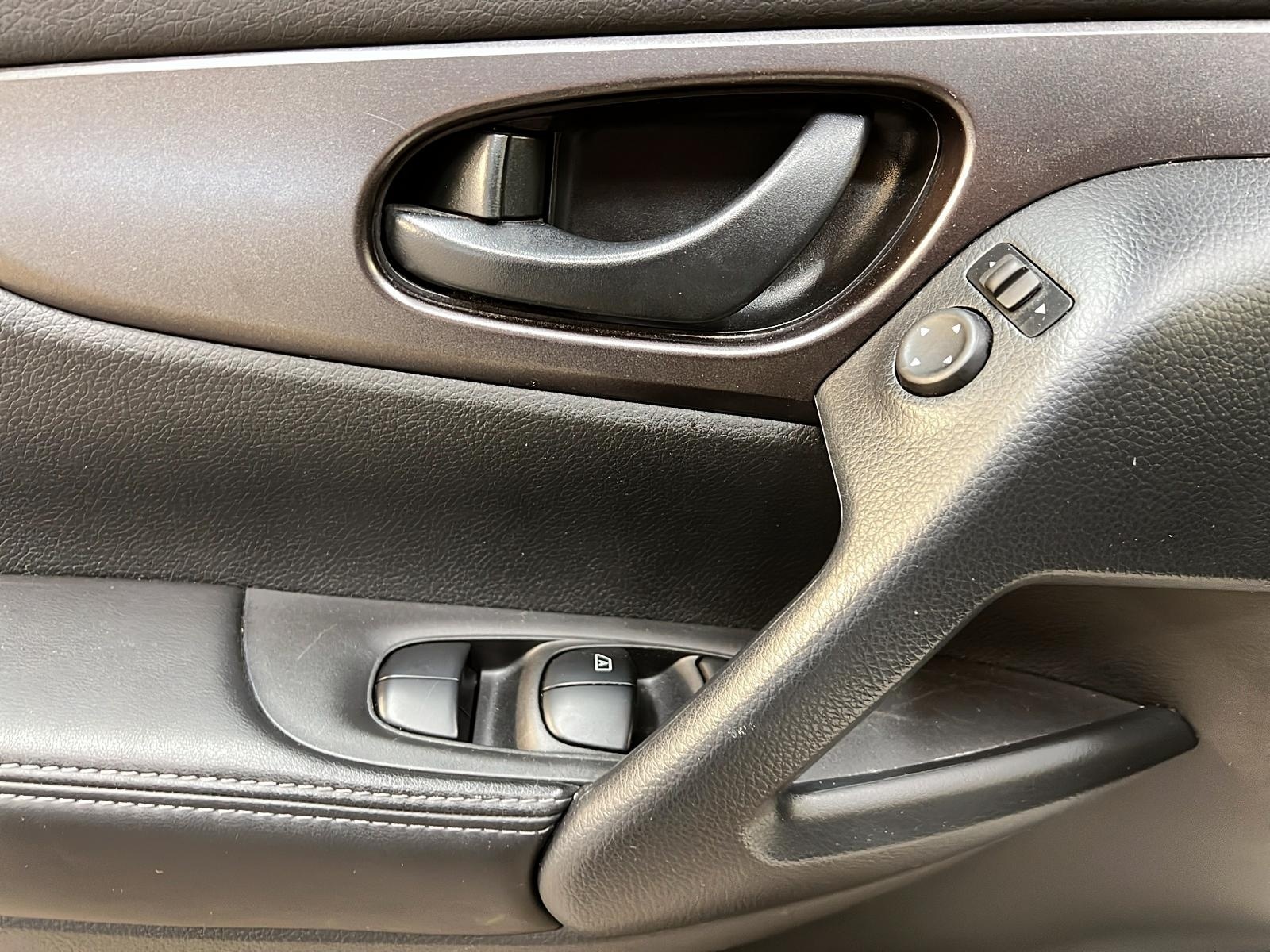 Nissan Qashqai S 2021 - image #21