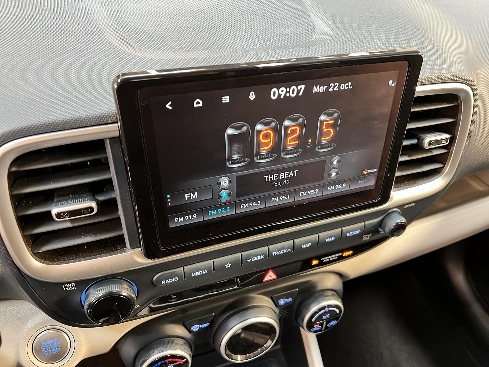 Hyundai Venue ULTIMATE TOIT NAV 2021 - image #16