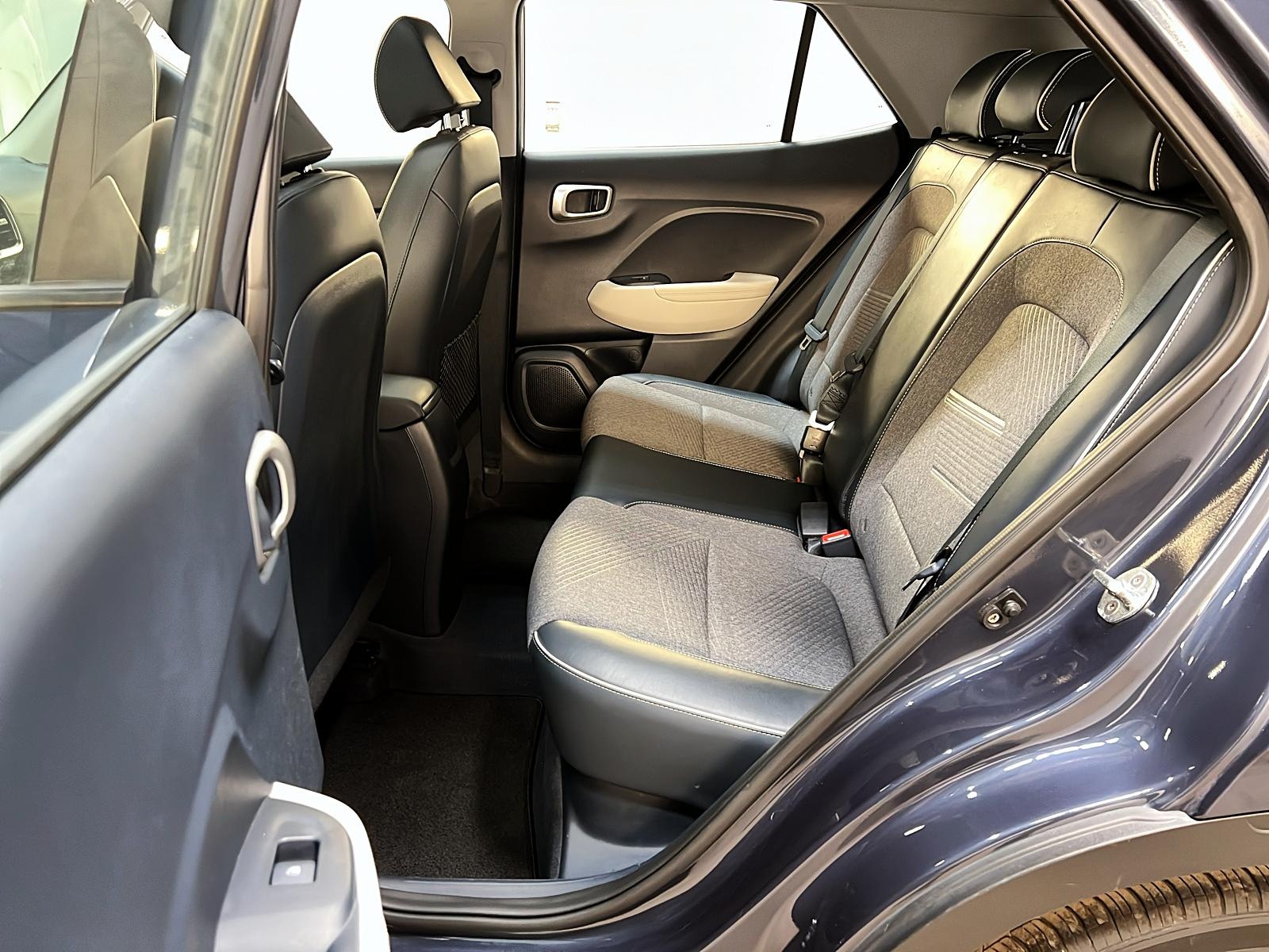 Hyundai Venue ULTIMATE TOIT NAV 2021 - image #9
