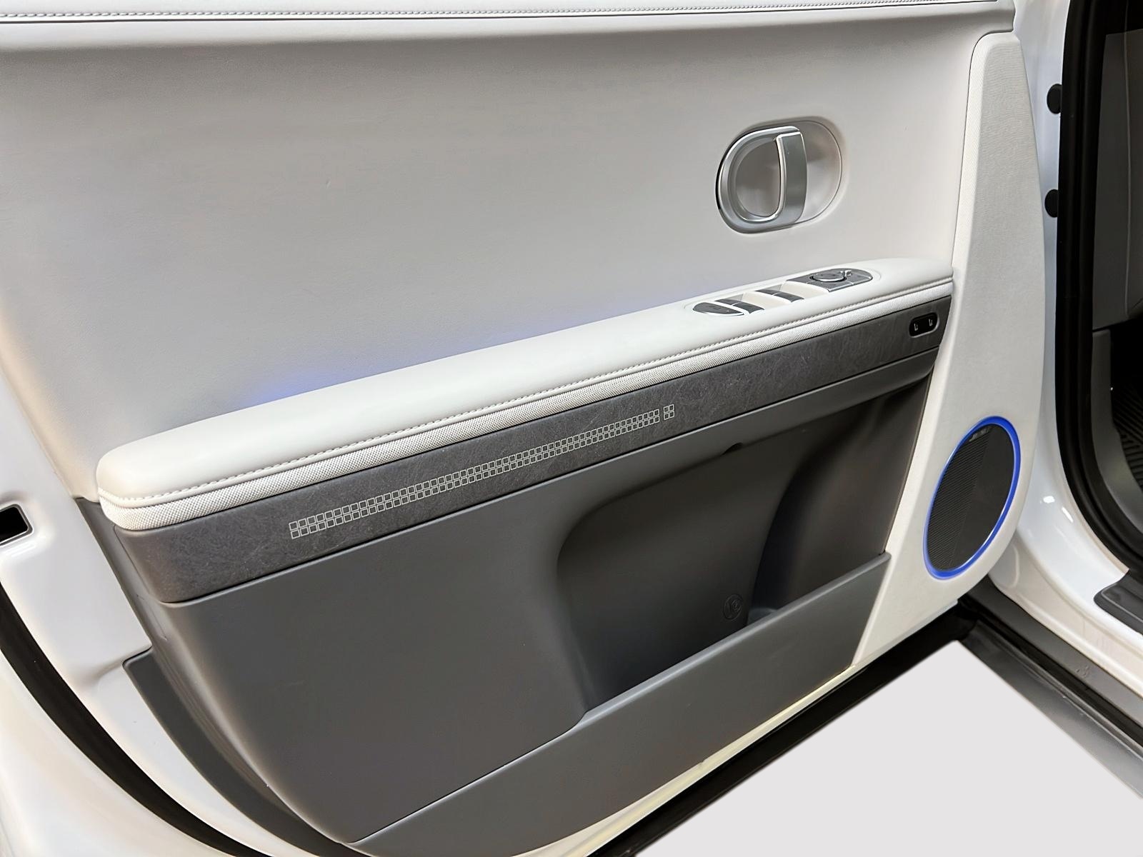 Hyundai IONIQ 5 PREFERRED ULTIMATE CUIR TOIT PANO NAV 4RM 2024 - image #24