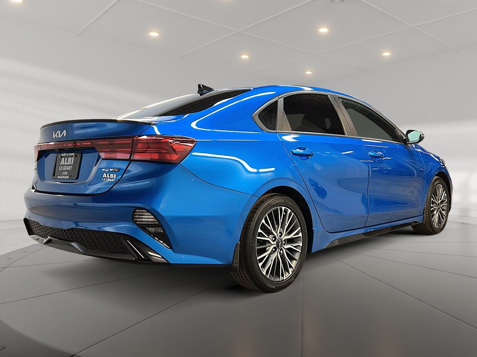 Kia Forte 2023 - Image #4