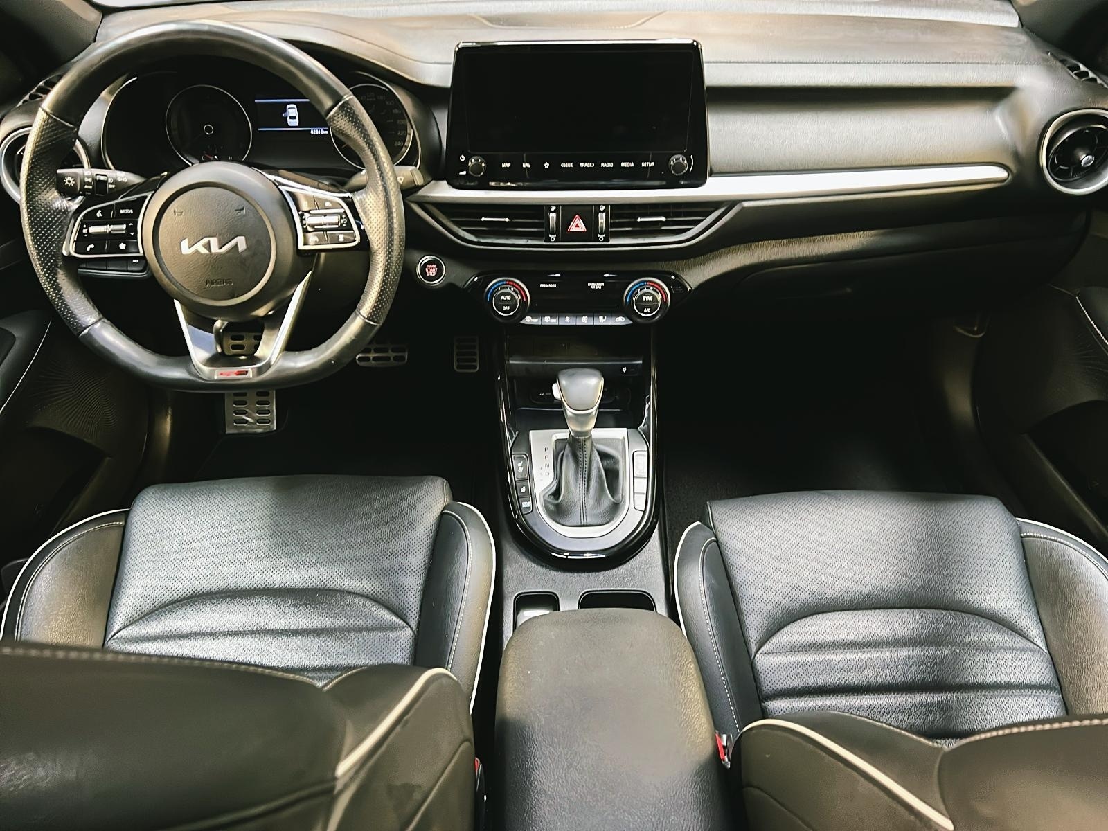 Kia Forte 2023 - Image #11