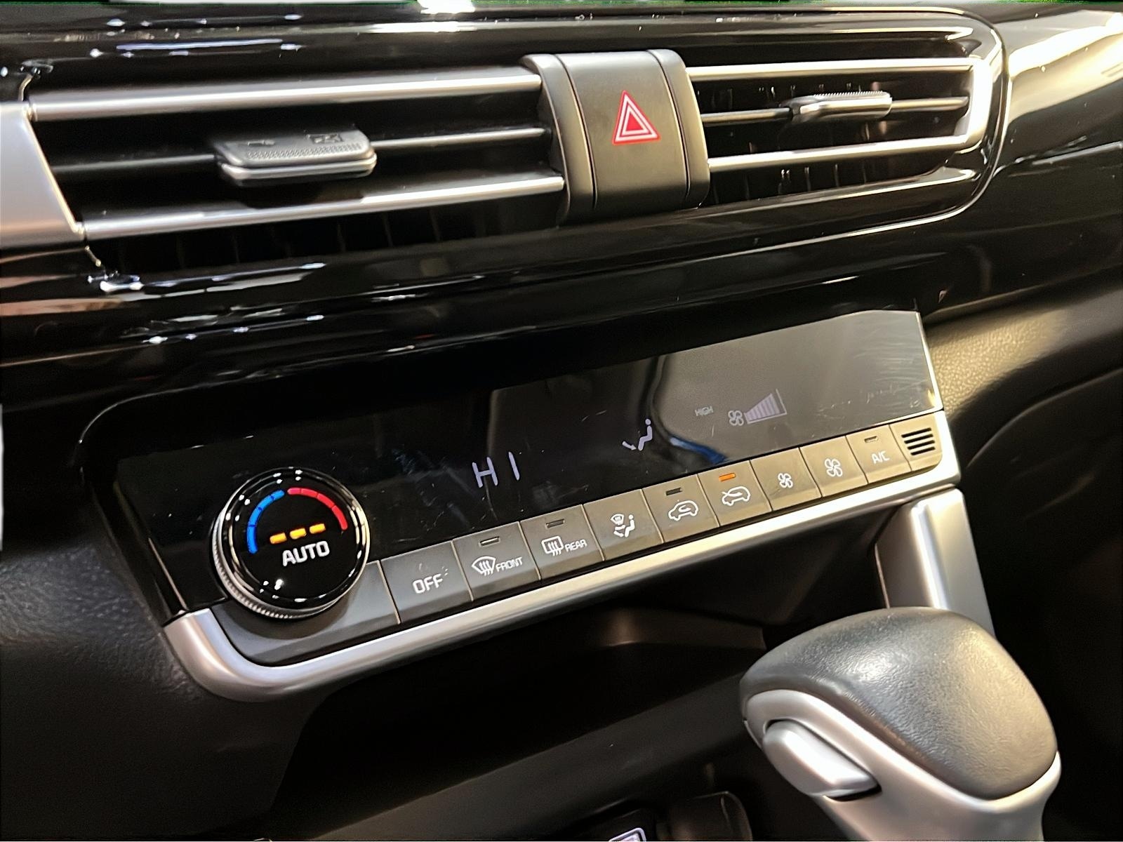 Kia SELTOS EX CUIR TOIT  4RM 2023 - image #15