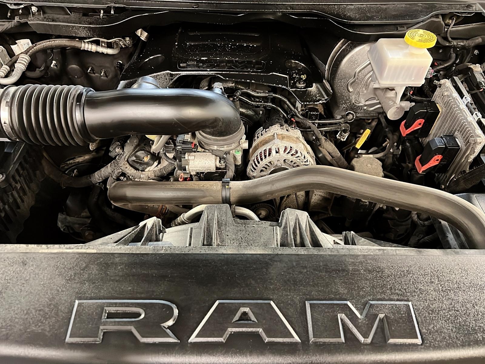 RAM 1500 REBEL 5.7 HEMI BLACK QUAD CAB CUIR 4X4 2020 - image #11