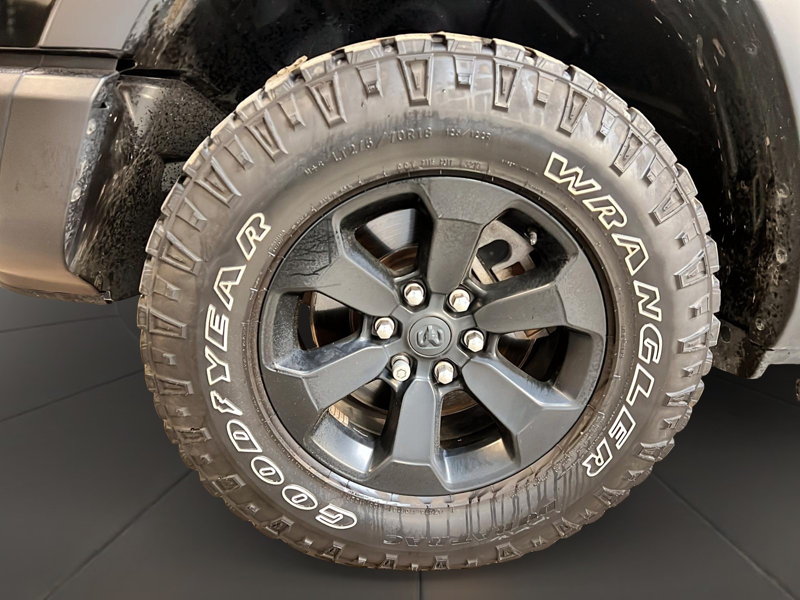 RAM 1500 REBEL 5.7 HEMI BLACK QUAD CAB CUIR 4X4 2020 - image #28