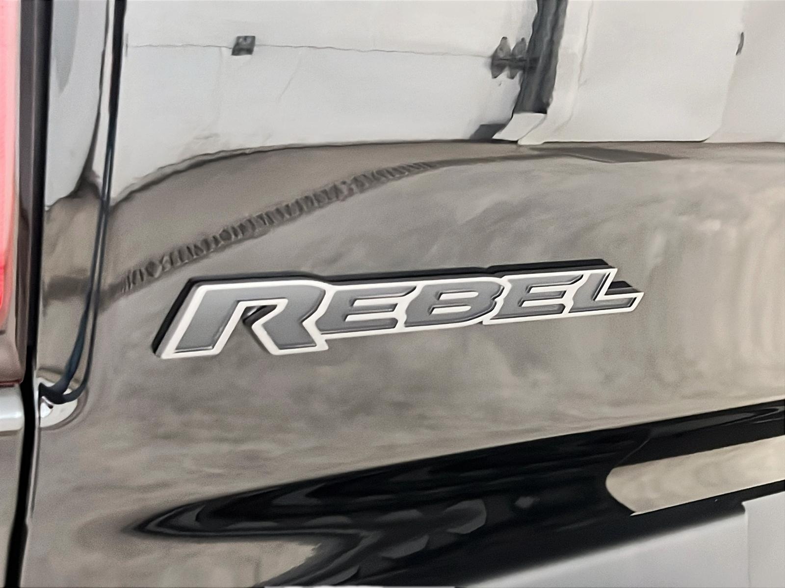 RAM 1500 REBEL 5.7 HEMI BLACK QUAD CAB CUIR 4X4 2020 - image #26