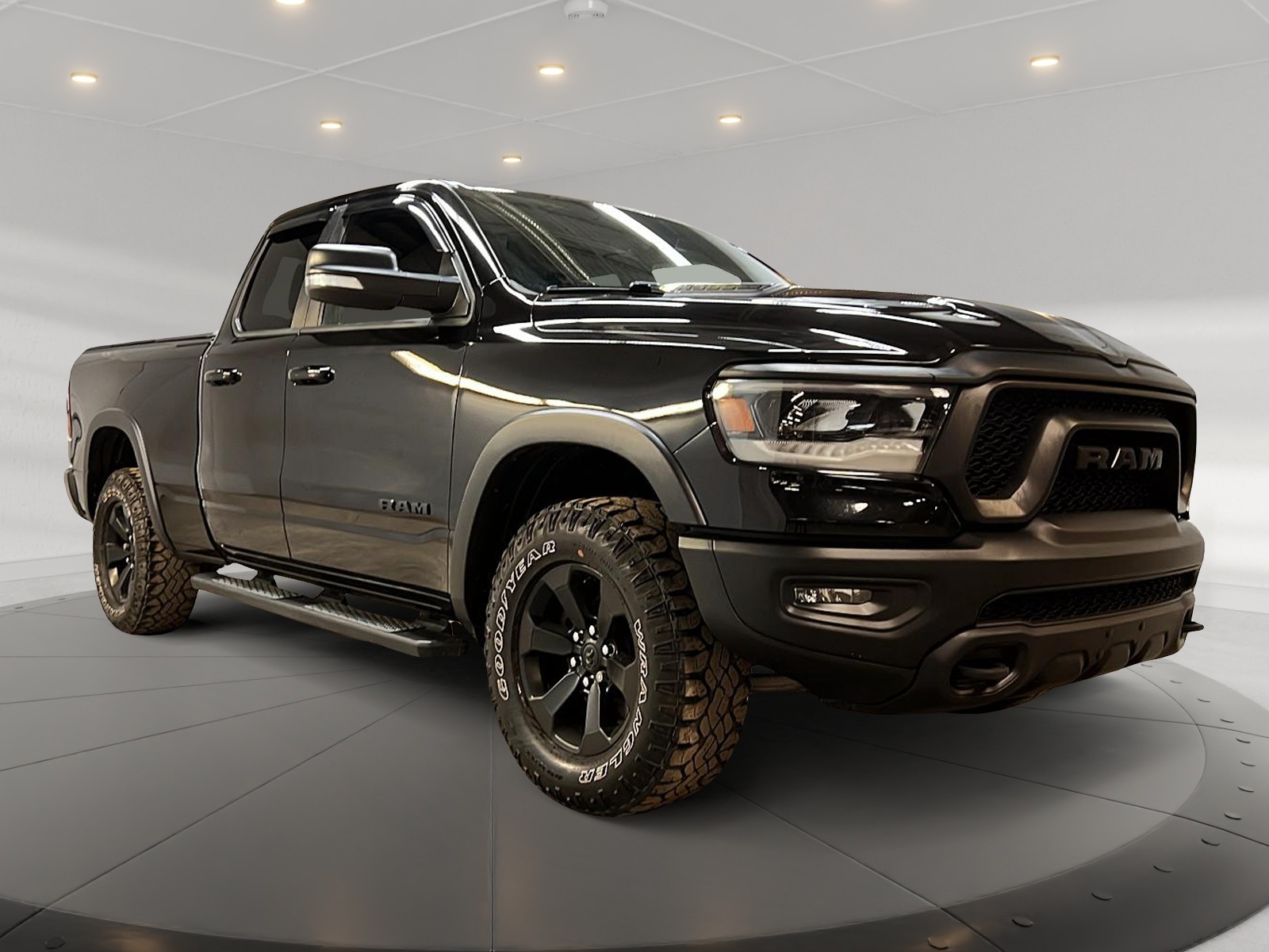 RAM 1500 REBEL 5.7 HEMI BLACK QUAD CAB CUIR 4X4 2020 - image #3