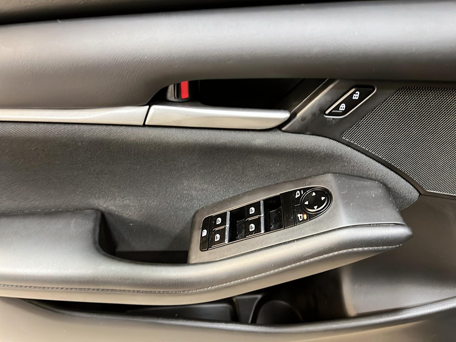 Mazda Mazda3 GX 2024 - image #22