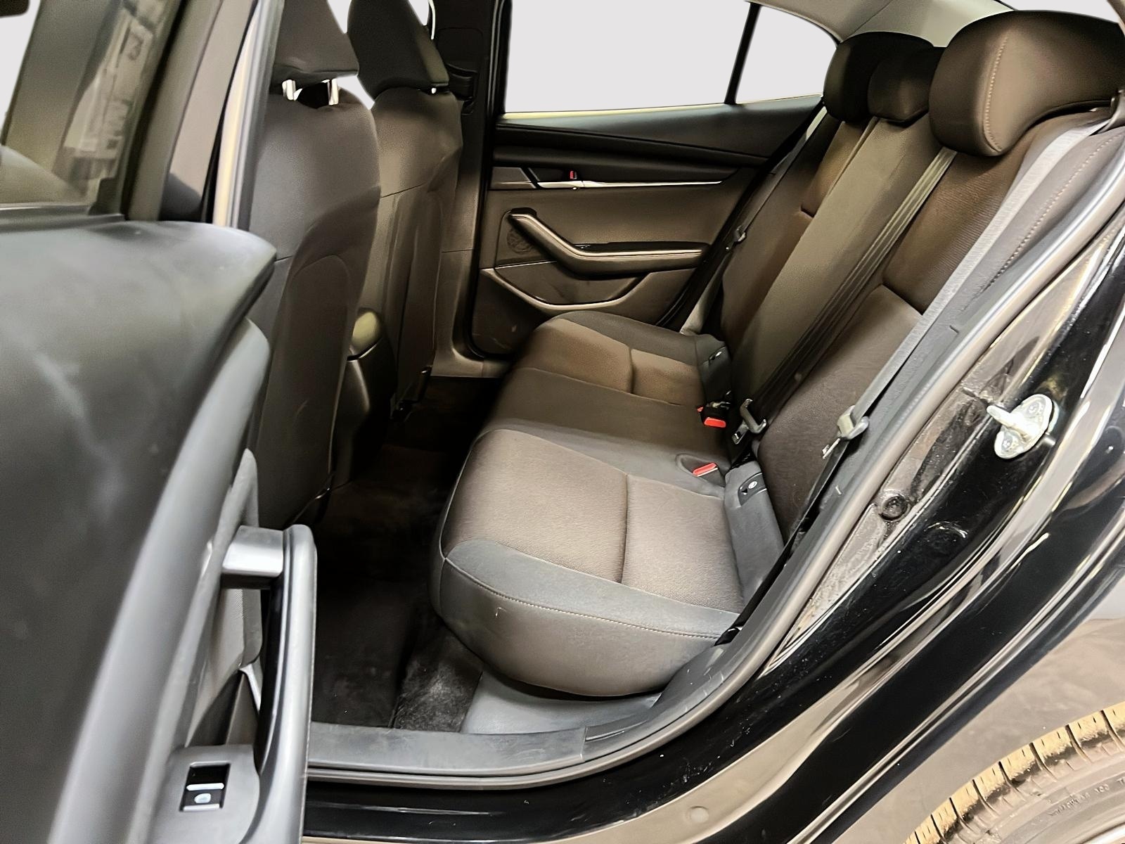 Mazda Mazda3 GX 2024 - image #9