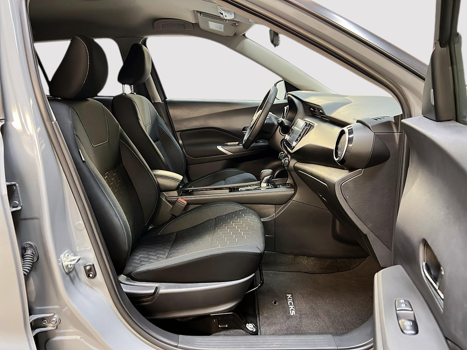 Nissan Kicks SV 2024 - image #8