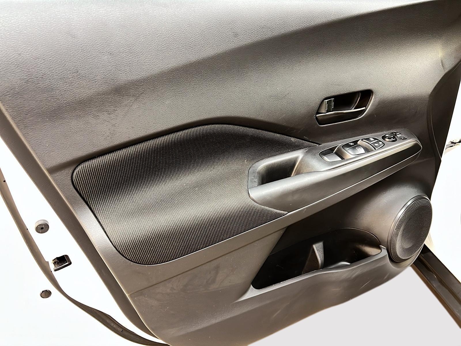 Nissan Kicks S 2024 - image #22