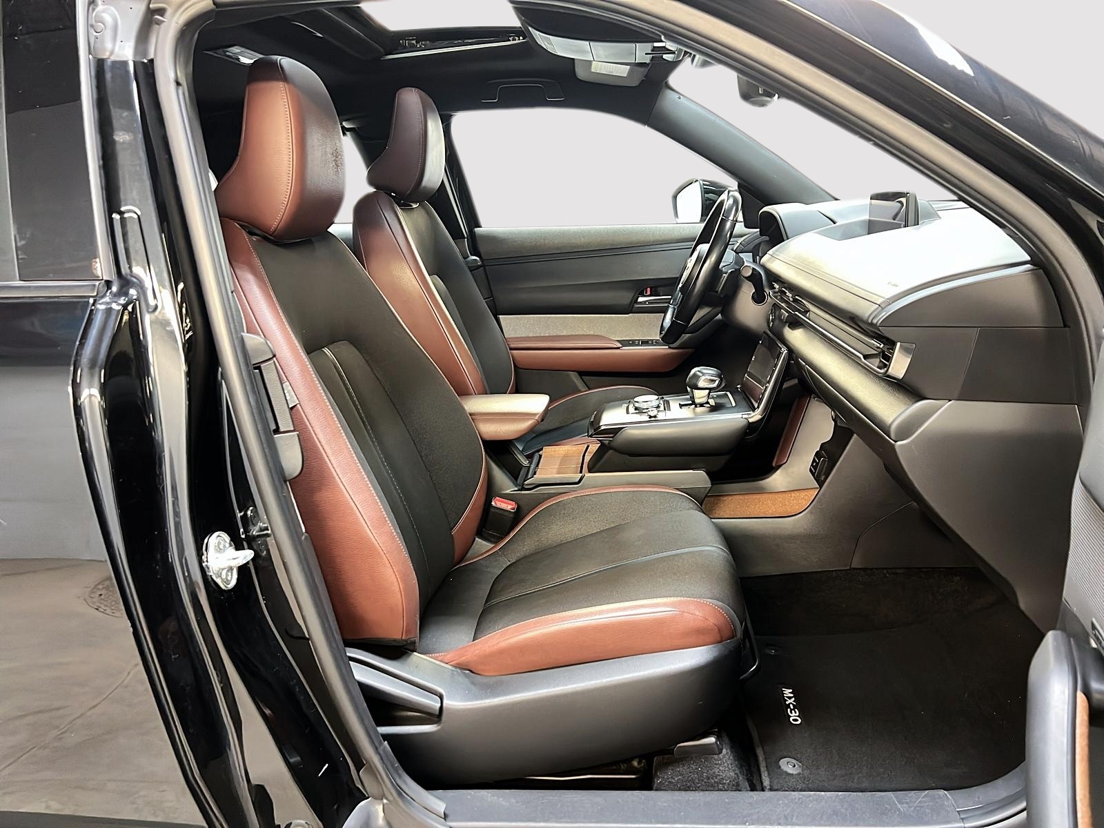 Mazda MX-30 GT TOIT NAV 2023 - image #8