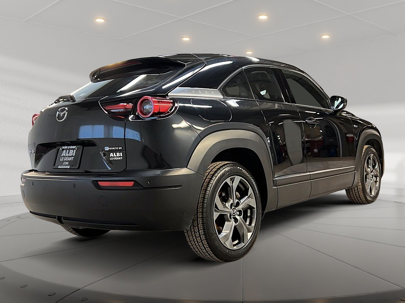 Mazda MX-30 2023 - Image #4