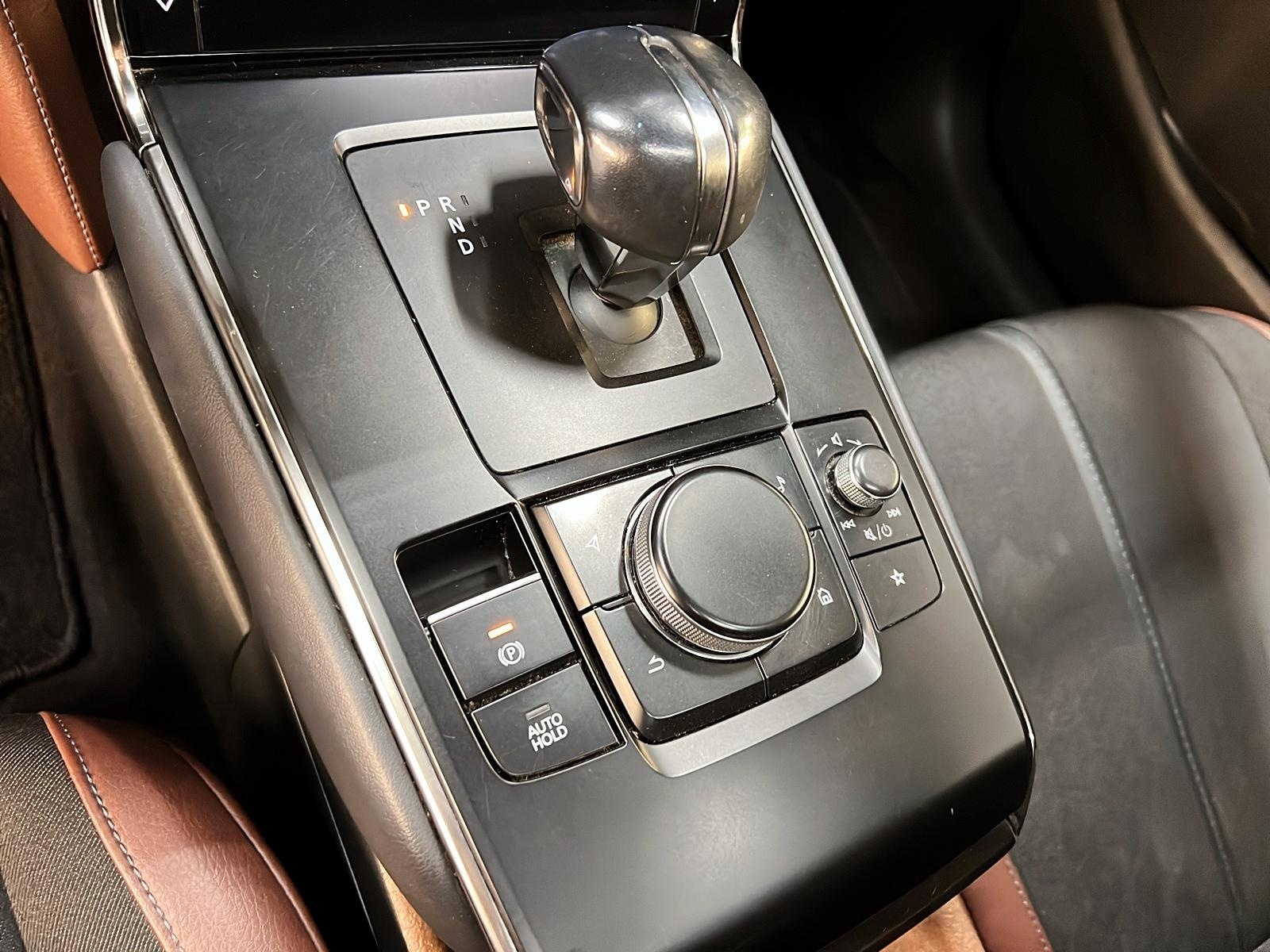 Mazda MX-30 2023 - Image #15