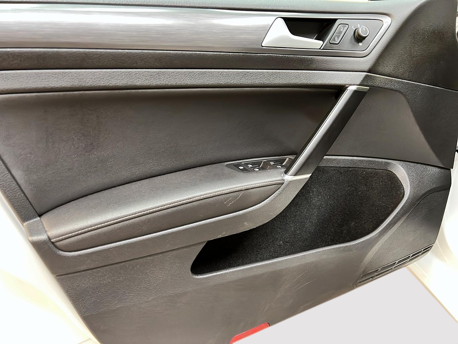 Volkswagen Golf HIGHLINE CUIR TOIT NAV 2021 - image #24