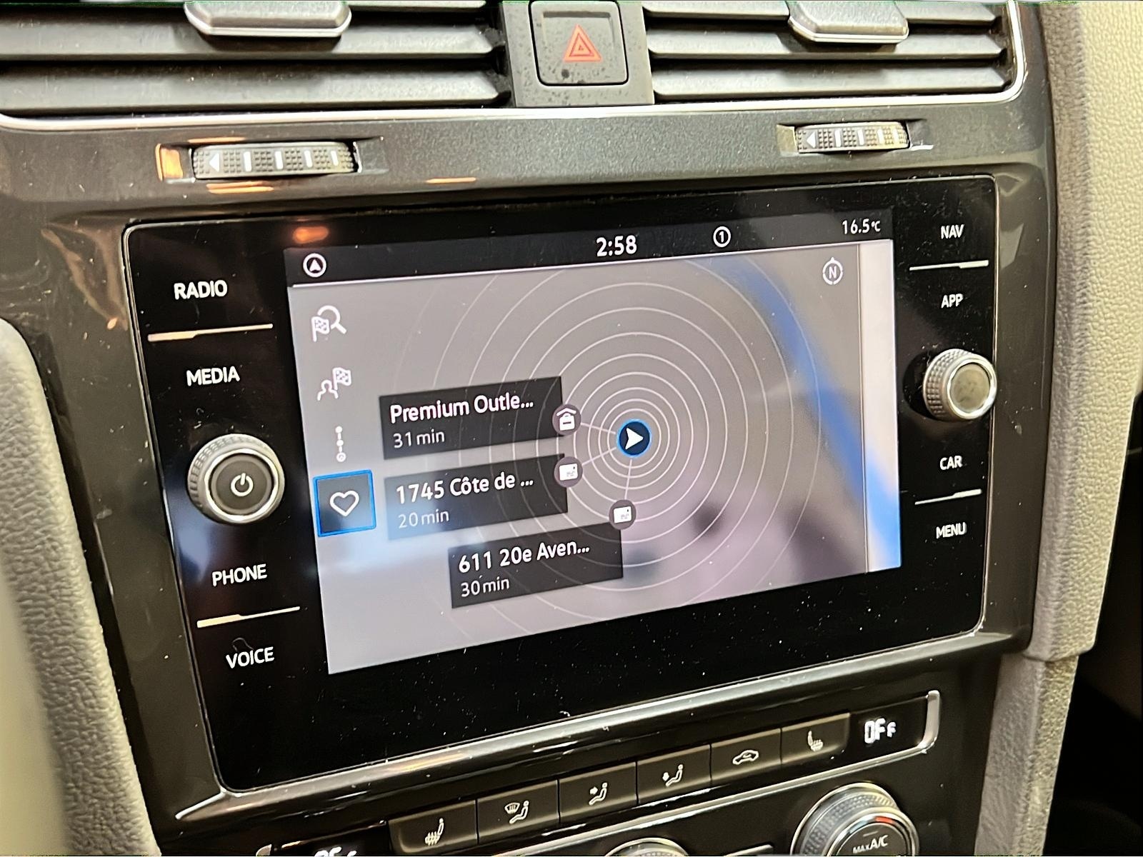 Volkswagen Golf HIGHLINE CUIR TOIT NAV 2021 - image #18