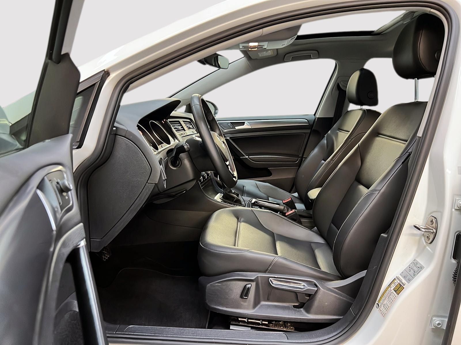 Volkswagen Golf HIGHLINE CUIR TOIT NAV 2021 - image #7