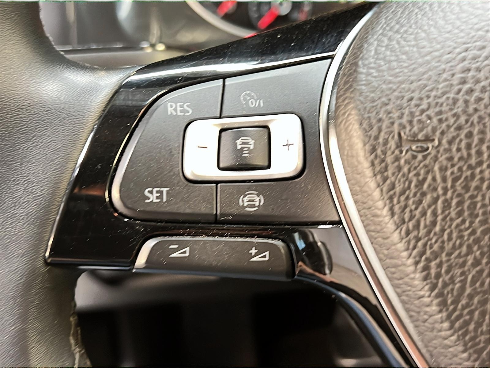 Volkswagen Golf 2021 - Image #21