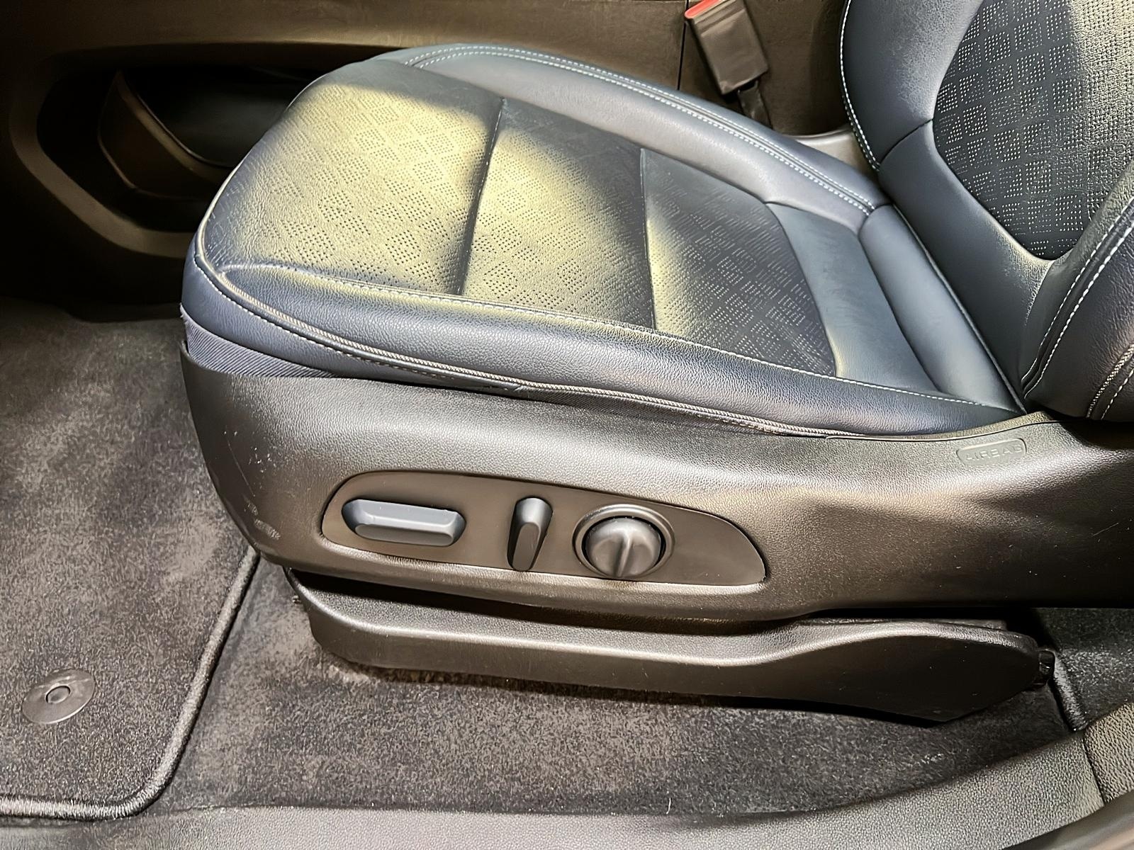 Chevrolet Bolt EUV PREMIER CUIR TOIT PANO NAV 2023 - image #26