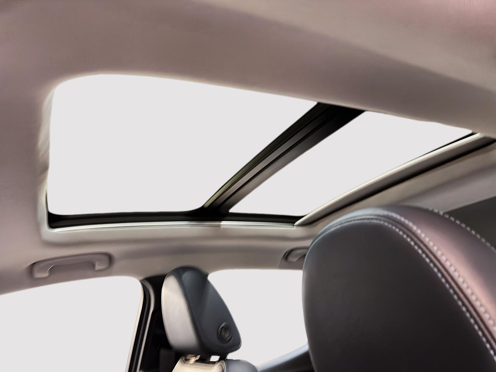 Chevrolet Bolt EUV PREMIER CUIR TOIT PANO NAV 2023 - image #10