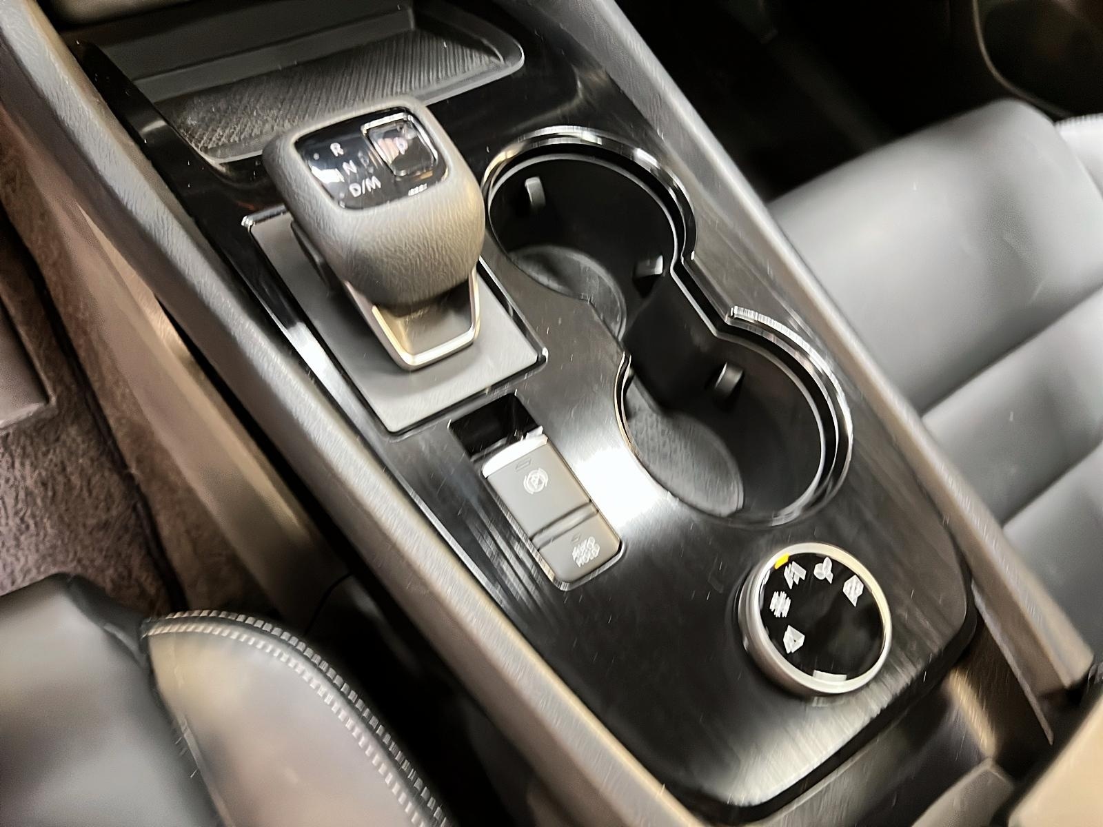 Nissan Rogue 2023 - Image #16