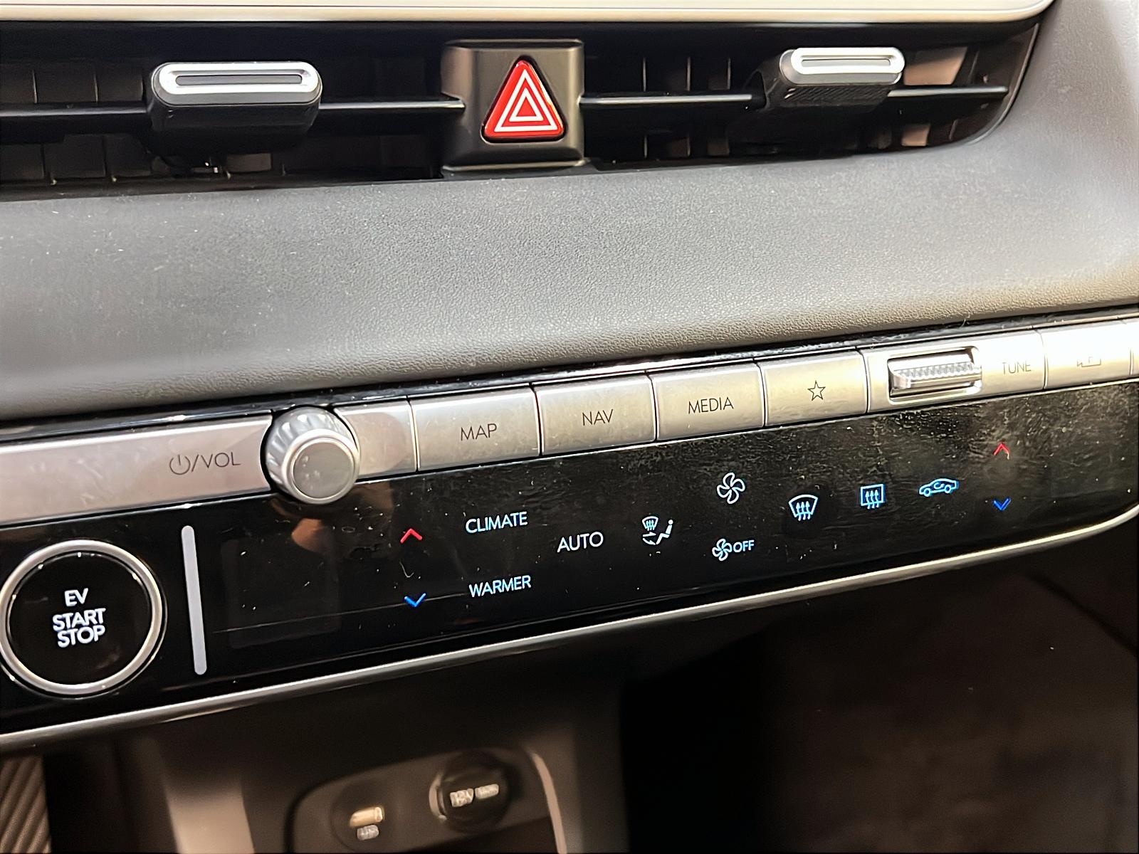 Hyundai IONIQ 5 PREFERRED ULTIMATE LONG RANG CUIR TOIT PANO 4RM 2024 - image #15