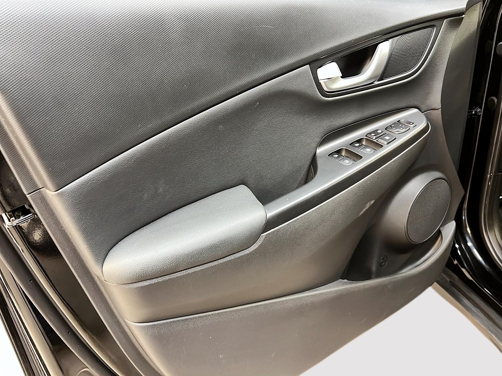 Hyundai Kona 2023 - Image #24