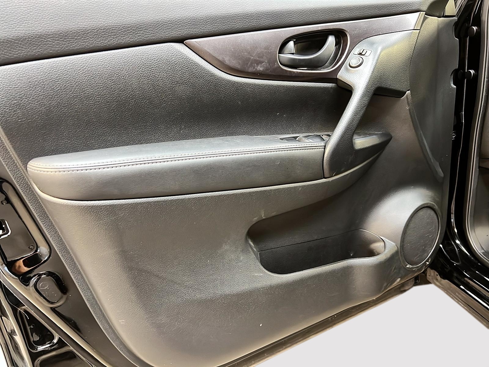 Nissan Qashqai S 4RM 2023 - image #22