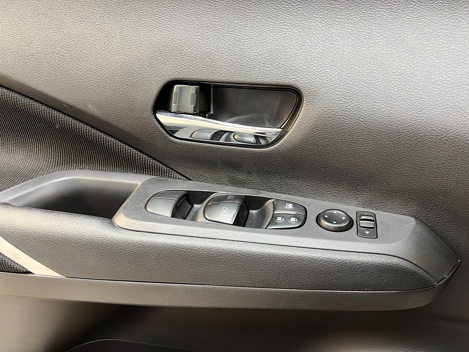 Nissan Kicks SV 2023 - image #21