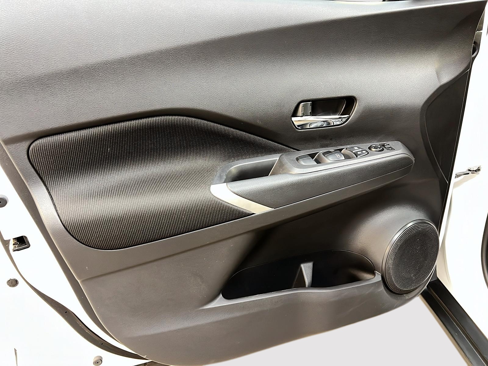 Nissan Kicks SV 2023 - image #22
