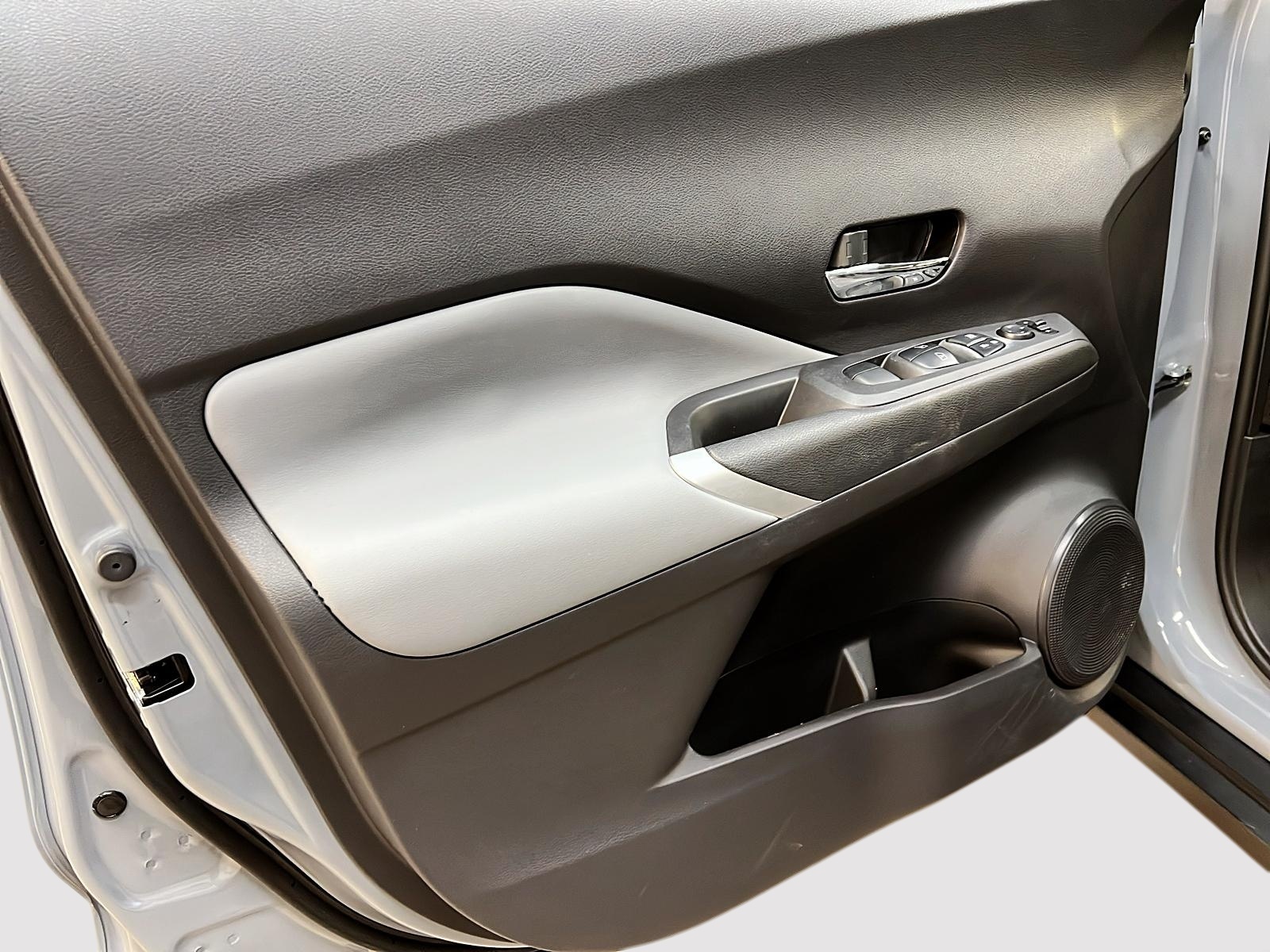 Nissan Kicks SR PREMIUM CUIR 2023 - image #22