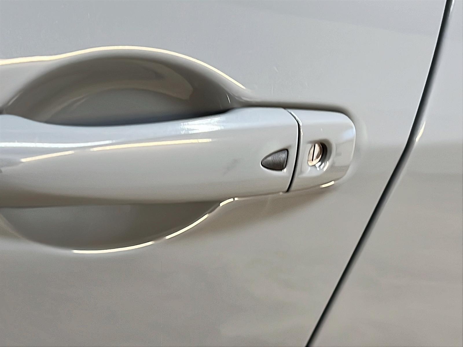 Nissan Kicks SR PREMIUM CUIR 2023 - image #23