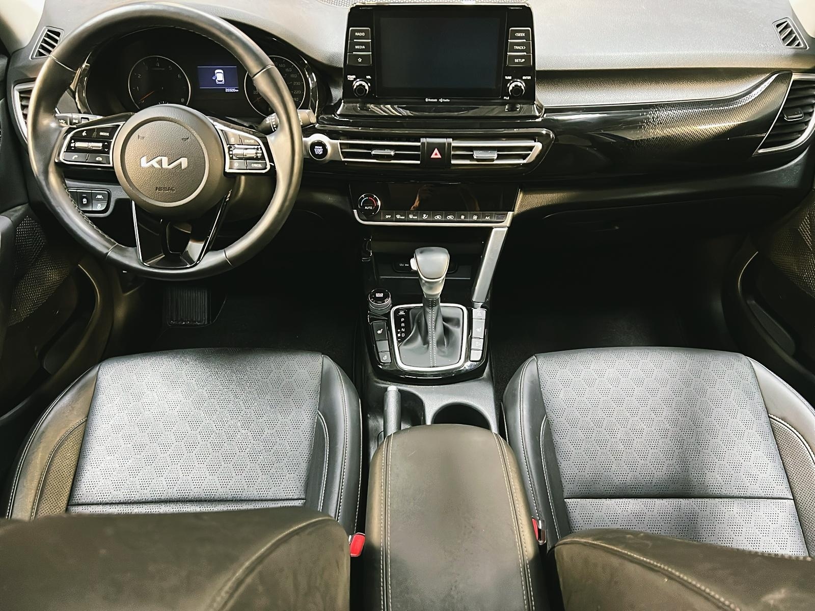 Kia SELTOS EX CUIR TOIT 4RM 2023 - image #11