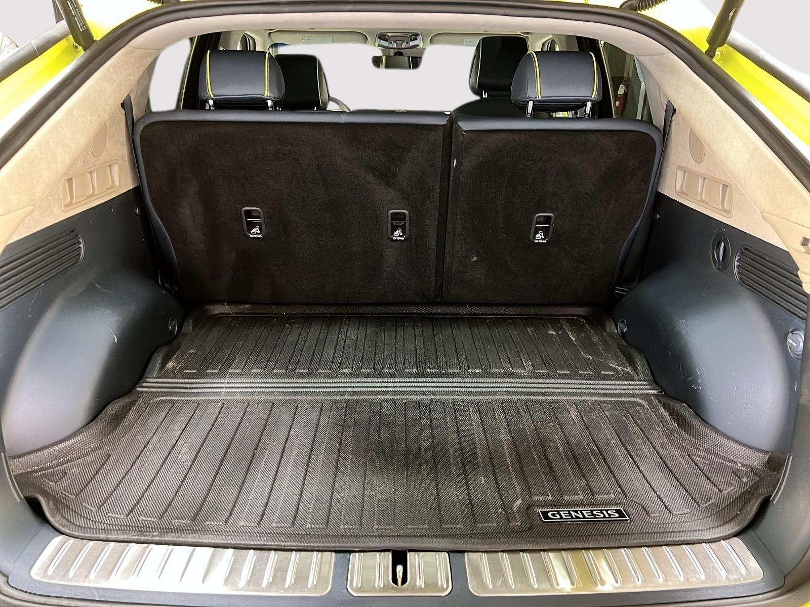 Genesis GV60 PREFORMANCE CUIR  TOIT PANO NAV 4RM 2023 - image #13